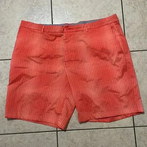 Attack Life Greg Norman Shorts Size 42